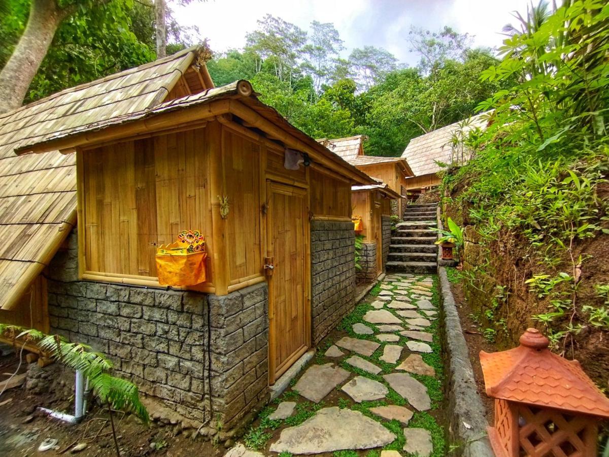 Aksha Riverside Ubud Tampaksiring エクステリア 写真