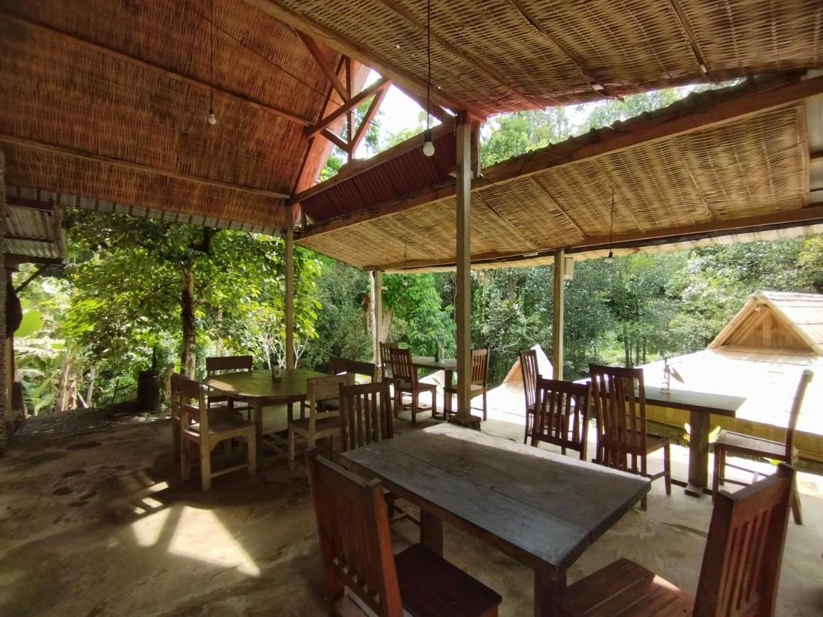 Aksha Riverside Ubud Tampaksiring エクステリア 写真